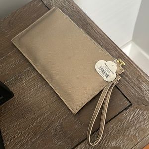 The Royal Standard - Gold Wristlet 10”x5”